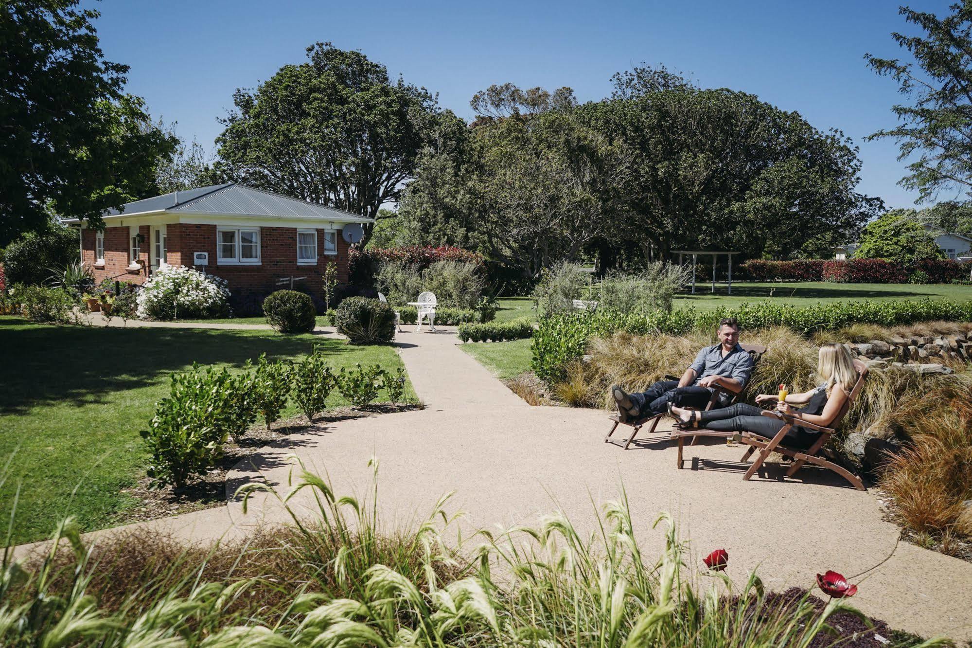 Gasthaus Lavalla Estate Tuakau Exterior foto